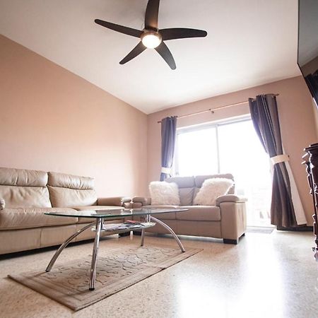 Apartment 5 Mins Away From The Beach. St. Paul's Bay Exterior photo